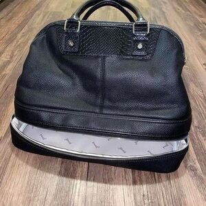Black leather shoulder bag